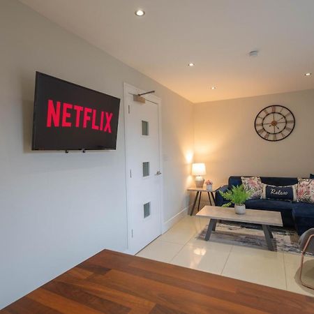 Family Apartment Sleeps 6 In Botanic Queens Area Belfast Exterior foto