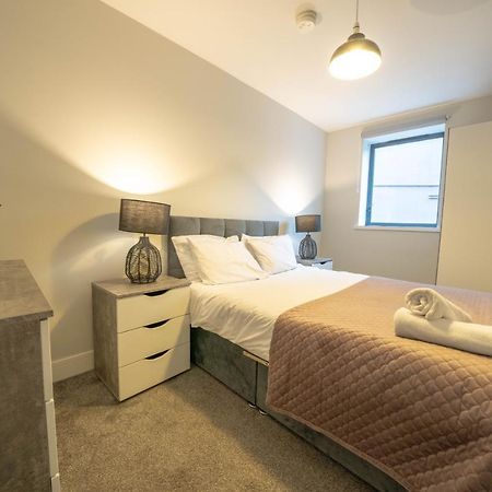 Family Apartment Sleeps 6 In Botanic Queens Area Belfast Exterior foto