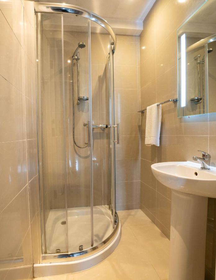 Family Apartment Sleeps 6 In Botanic Queens Area Belfast Exterior foto